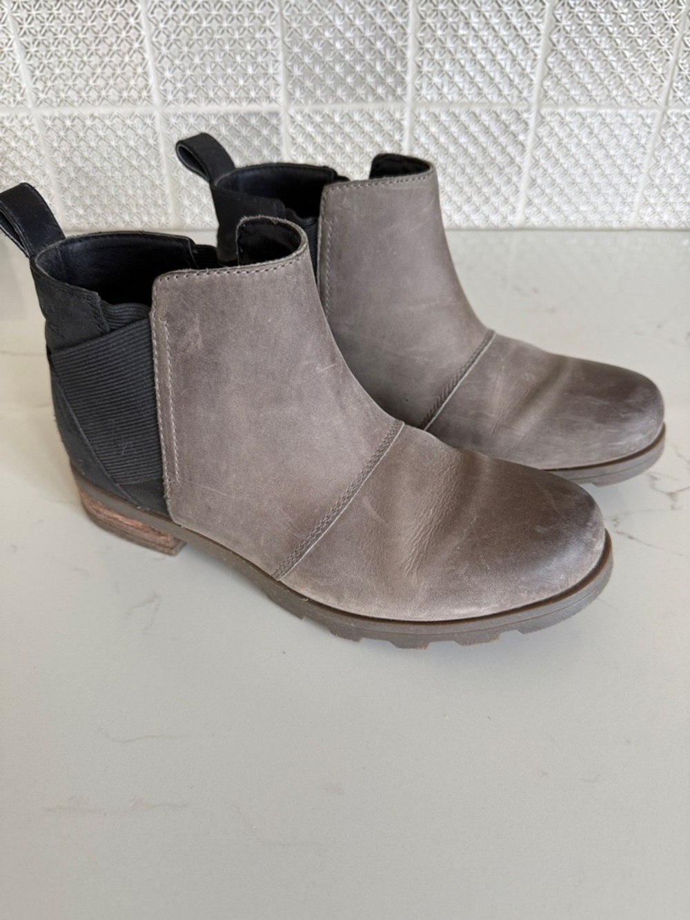 Sorel Gray Chelsea Ankle Boots with Black Elastic Panels